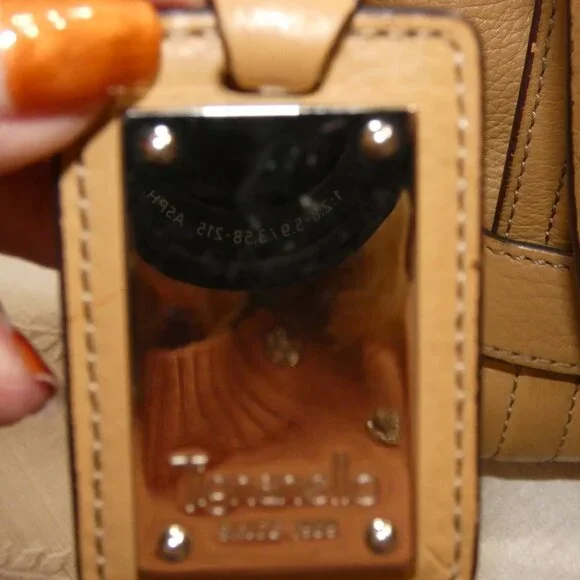 Tignanello leather hand bag - Picture 2 of 7